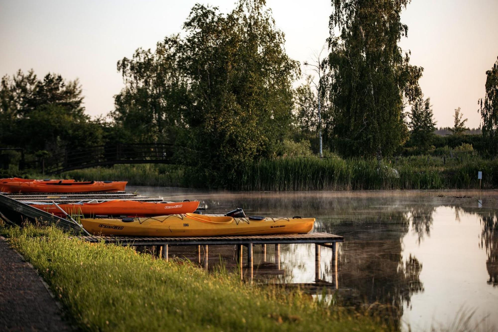Отель Заміський комплекс відпочинку Zaliv Strasheve Экстерьер фото